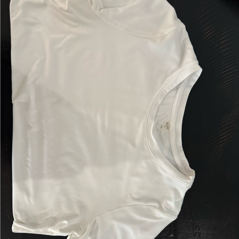 Beyond Yoga Feather Weight Short Sleeve Tee - Picture 4 of 5